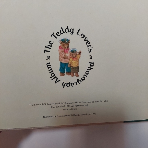 Vintage 1996 Teddy Bear Lover's Photograph Album (Hardcover-Green) - Picture 2 of 7